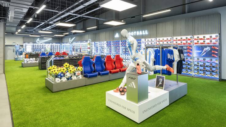 Sports Direct Review: Sportswear, Footwear, Equipment and the Best Deals